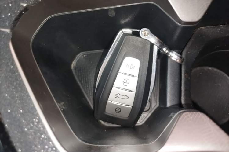 Used Geely Auto Emgrand 2022 4th Generation 1.5L CVT Luxury Model Interior 1