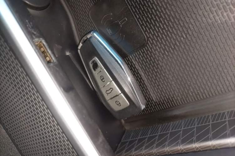 Used Geely Auto Emgrand 2022 4th Generation 1.5L CVT Flagship Model Interior 1