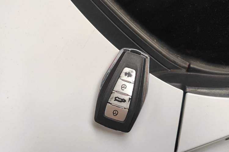 Used Geely Auto Emgrand 2022 4th Generation 1.5L CVT Flagship Model Interior 1