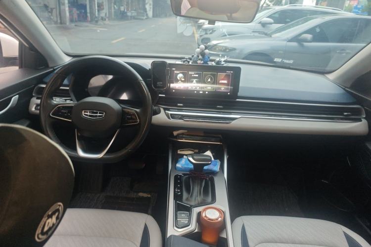 Used Geely Auto Emgrand 2022 4th Generation 1.5L CVT Luxury Model Interior 2