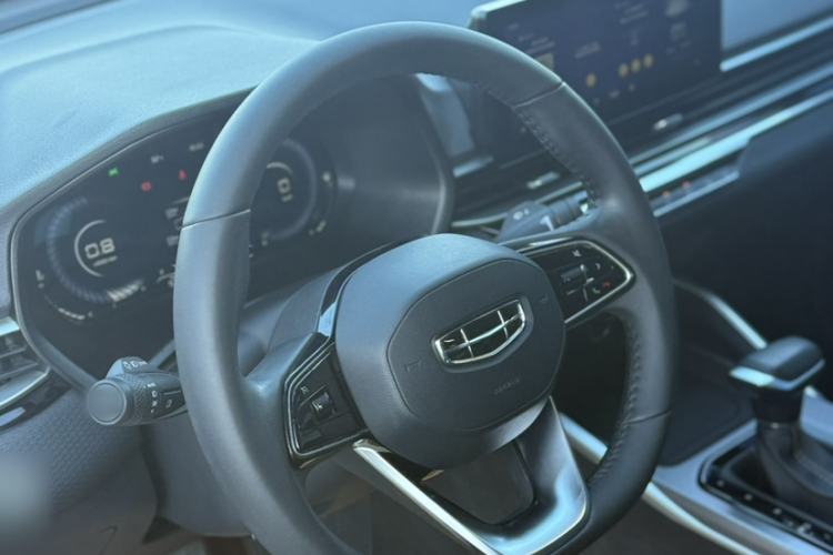 Used Geely Auto Emgrand 2022 4th Generation 1.5L CVT Luxury Model Interior 2