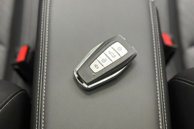 Used Geely Auto Emgrand 2022 4th Generation 1.5L CVT Luxury Model Interior 4