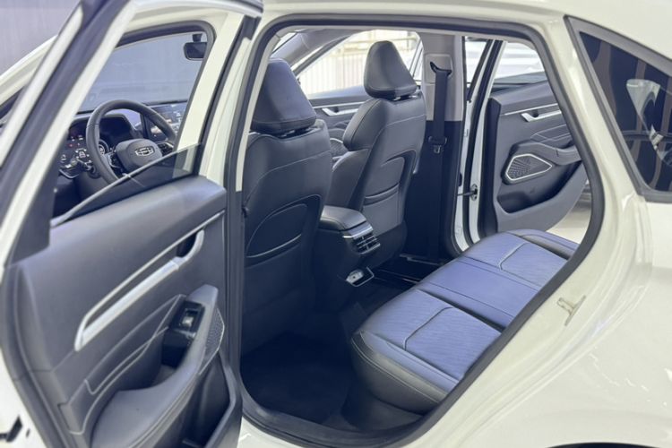 Used Geely Auto Emgrand 2022 4th Generation 1.5L CVT Elite Model Interior 5