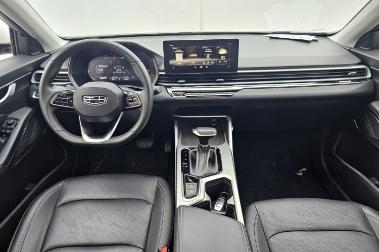 Used Geely Auto Emgrand 2022 4th Generation 1.5L CVT Luxury Model Interior 6