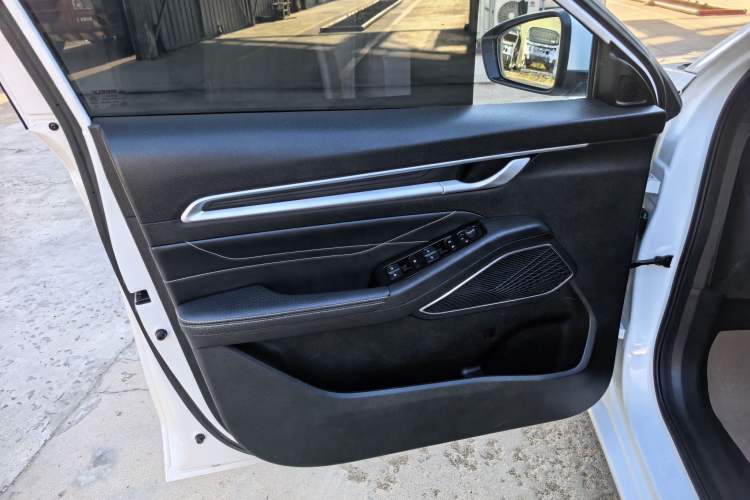 Used Geely Auto Emgrand 2022 4th Generation 1.5L Manual Elite Model Interior 6
