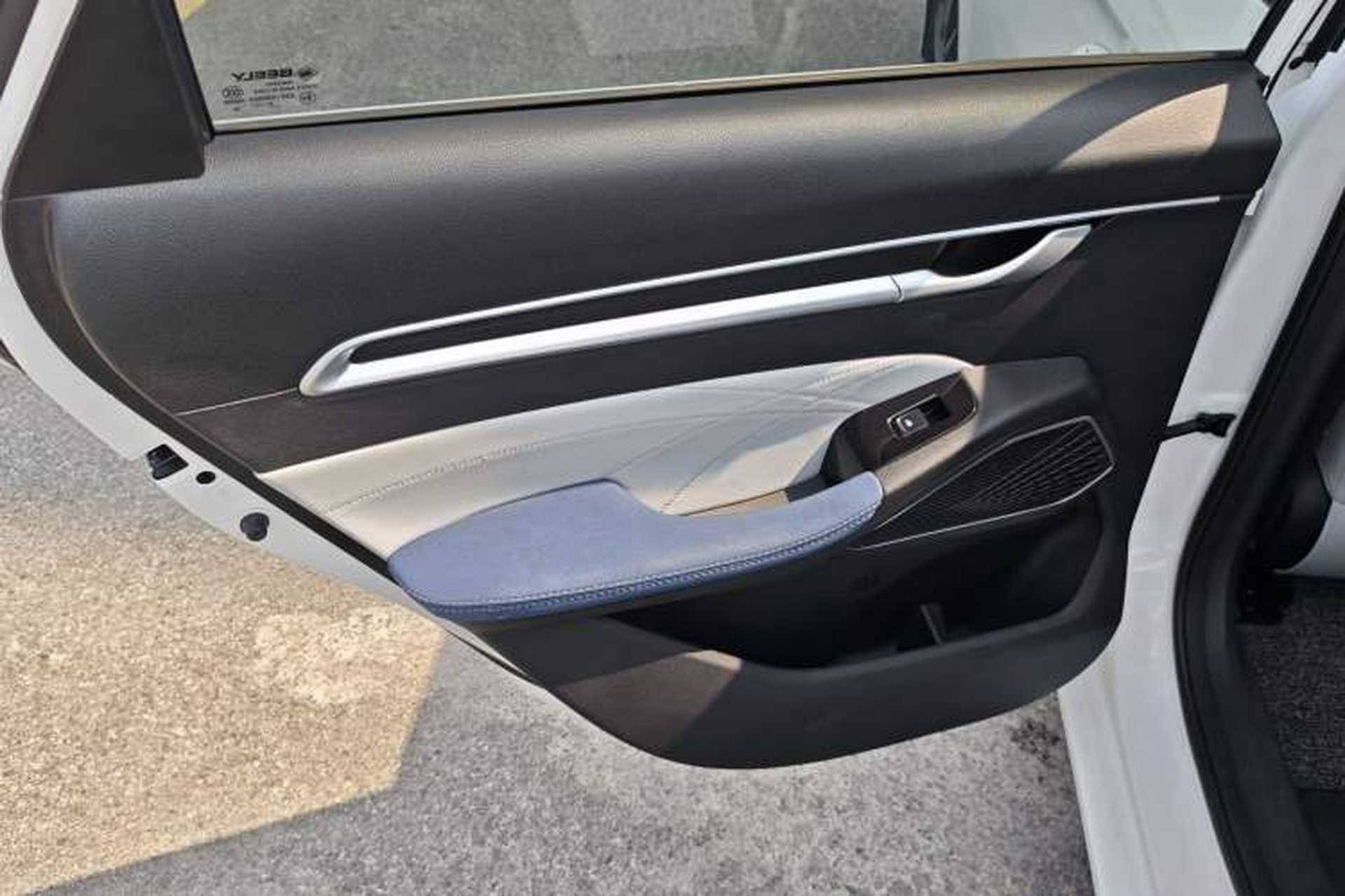 Used Geely Auto Emgrand 2022 4th Generation 1.5L CVT Flagship Model Interior 7