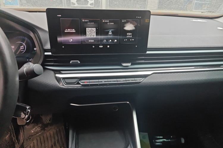 Used Geely Auto Emgrand 2022 4th Generation 1.5L Manual Elite Model Interior 8