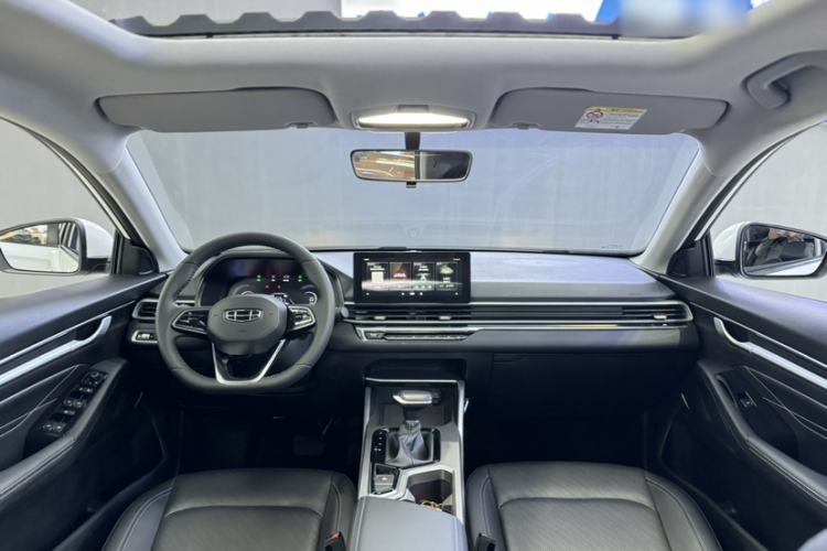 Used Geely Auto Emgrand 2022 4th Generation 1.5L CVT Elite Model Interior 9