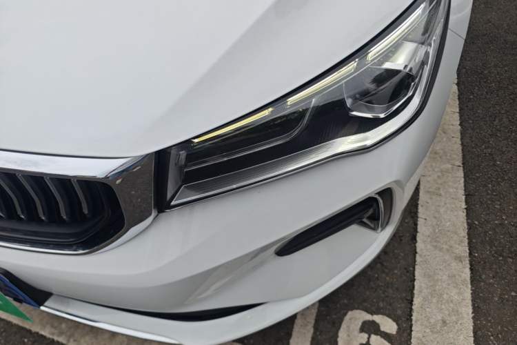Used Geely Auto Emgrand 2022 4th Generation 1.5L CVT Luxury Model Left Front Headlight
