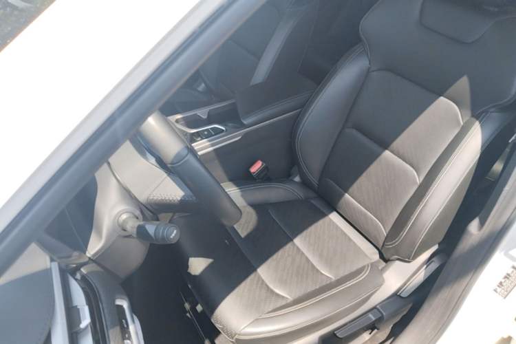 Used Geely Auto Emgrand 2022 4th Generation 1.5L CVT Elite Model Left Front Seat