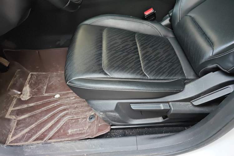Used Geely Auto Emgrand 2022 4th Generation 1.5L CVT Luxury Model Left Front Seat
