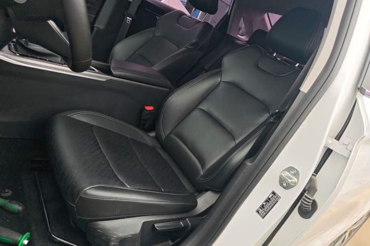 Used Geely Auto Emgrand 2022 4th Generation 1.5L CVT Luxury Model Left Front Seat