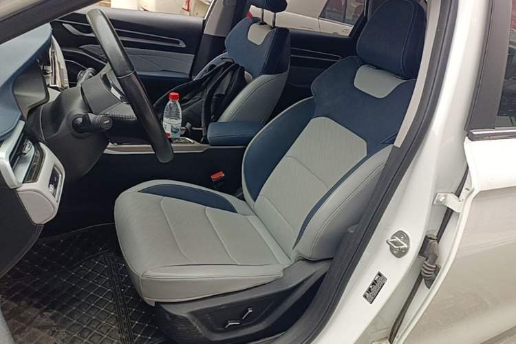 Used Geely Auto Emgrand 2022 4th Generation 1.5L CVT Flagship Model Left Front Seat