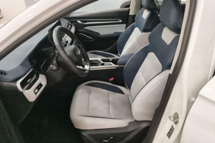 Used Geely Auto Emgrand 2022 4th Generation 1.5L CVT Flagship Model Left Front Seat