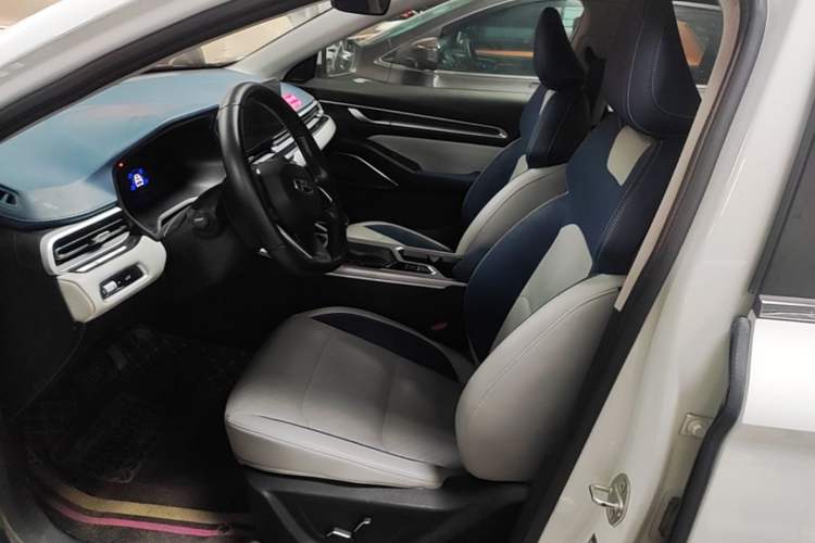 Used Geely Auto Emgrand 2022 4th Generation 1.5L CVT Flagship Model Left Front Seat