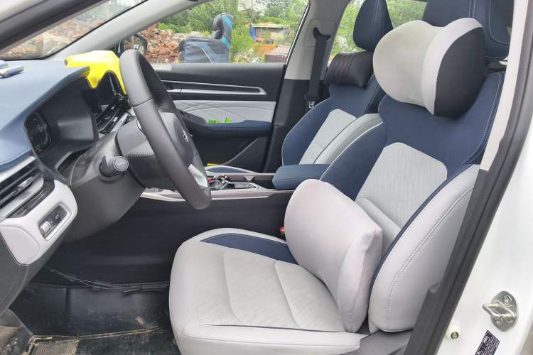 Used Geely Auto Emgrand 2022 4th Generation 1.5L CVT Flagship Model Left Front Seat