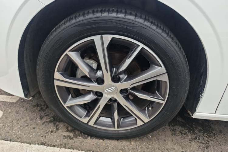 Used Geely Auto Emgrand 2022 4th Generation 1.5L CVT Luxury Model Left Front Wheel Hub