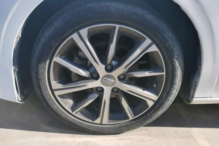 Used Geely Auto Emgrand 2022 4th Generation 1.5L CVT Luxury Model Left Front Wheel Hub