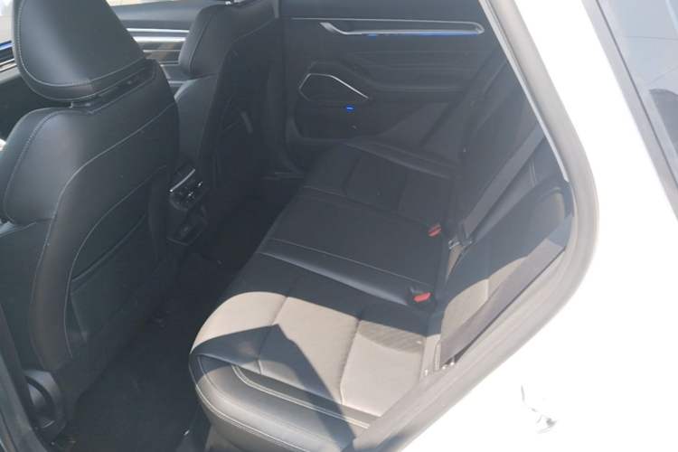 Used Geely Auto Emgrand 2022 4th Generation 1.5L CVT Elite Model Left Rear Seat
