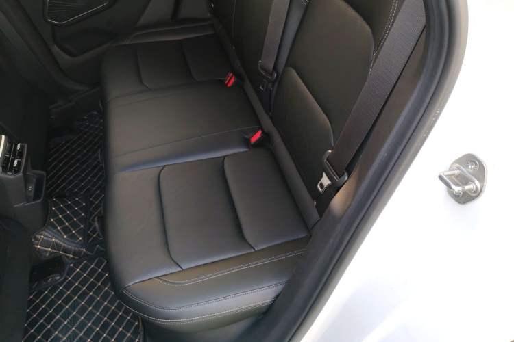 Used Geely Auto Emgrand 2022 4th Generation 1.5L CVT Luxury Model Left Rear Seat