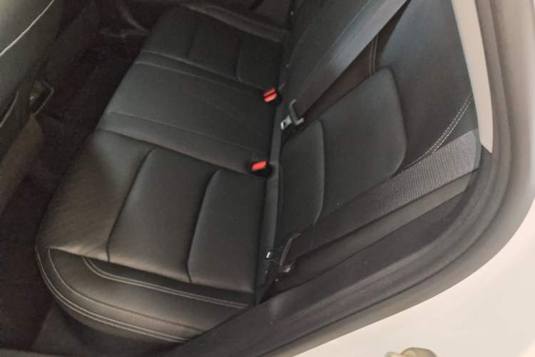 Used Geely Auto Emgrand 2022 4th Generation 1.5L CVT Luxury Model Left Rear Seat