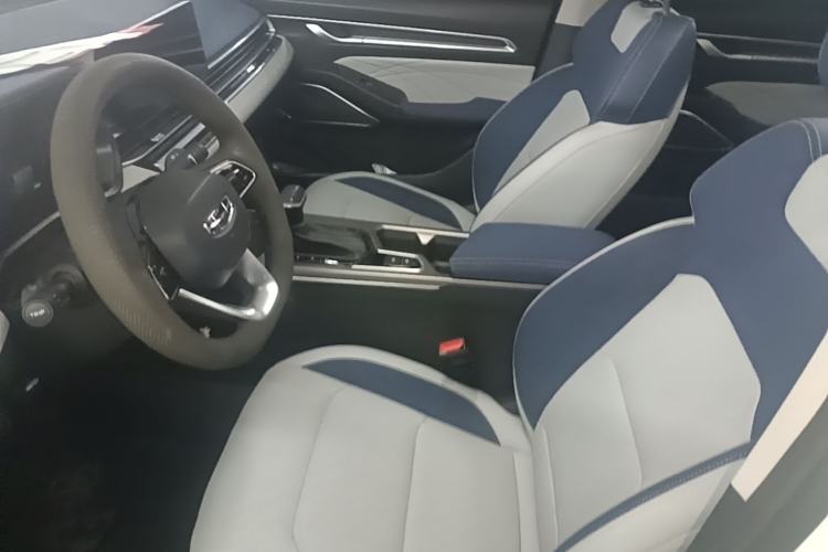 Used Geely Auto Emgrand 2022 4th Generation 1.5L CVT Flagship Model Left Rear Seat