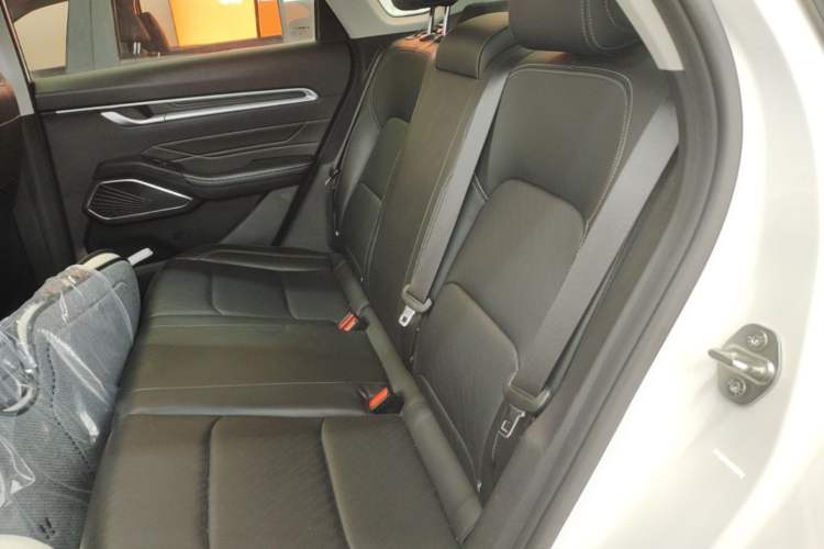 Used Geely Auto Emgrand 2022 4th Generation 1.5L CVT Luxury Model Left Rear Seat