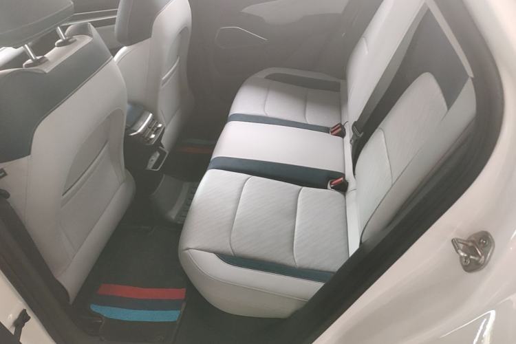 Used Geely Auto Emgrand 2022 4th Generation 1.5L CVT Flagship Model Left Rear Seat