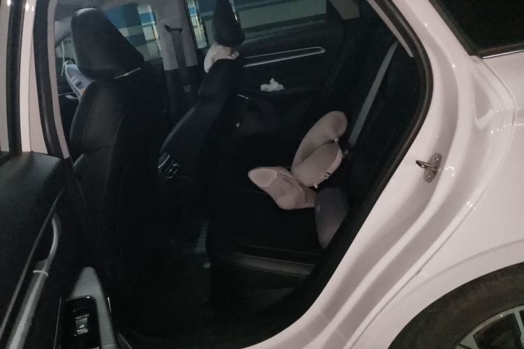 Used Geely Auto Emgrand 2022 4th Generation 1.5L CVT Luxury Model Left Rear Seat