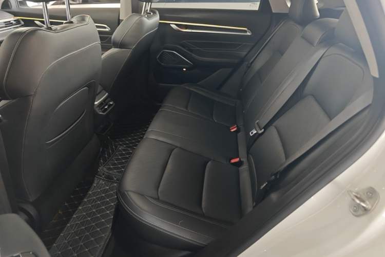 Used Geely Auto Emgrand 2022 4th Generation 1.5L CVT Luxury Model Left Rear Seat