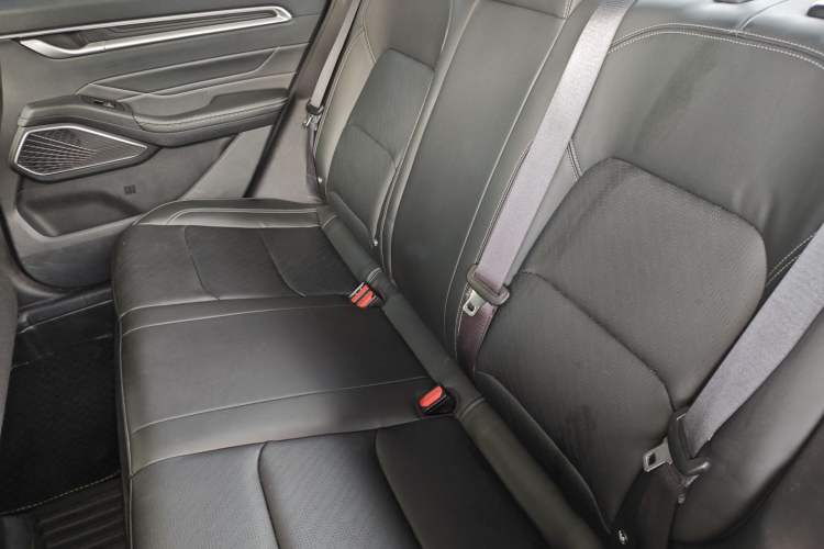Used Geely Auto Emgrand 2022 4th Generation 1.5L CVT Luxury Model Left Rear Seat