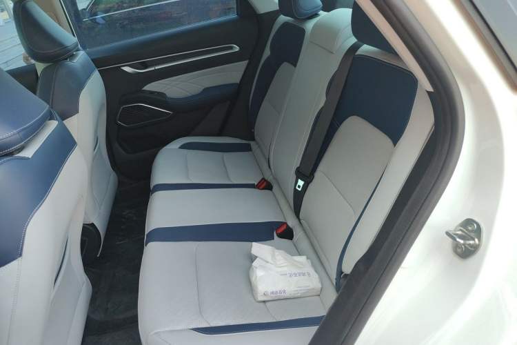Used Geely Auto Emgrand 2022 4th Generation 1.5L CVT Flagship Model Left Rear Seat