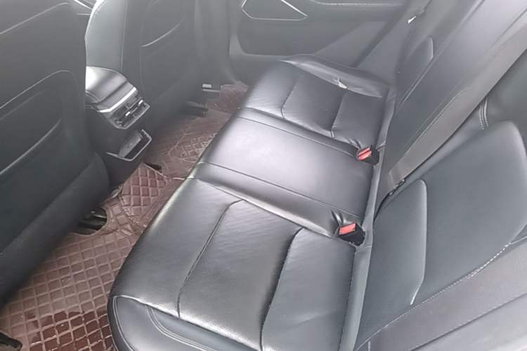Used Geely Auto Emgrand 2022 4th Generation 1.5L CVT Luxury Model Left Rear Seat