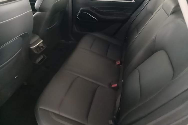 Used Geely Auto Emgrand 2022 4th Generation 1.5L CVT Luxury Model Left Rear Seat