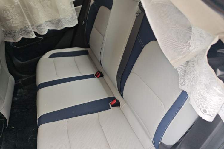 Used Geely Auto Emgrand 2022 4th Generation 1.5L CVT Flagship Model Left Rear Seat