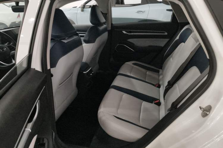 Used Geely Auto Emgrand 2022 4th Generation 1.5L CVT Flagship Model Left Rear Seat