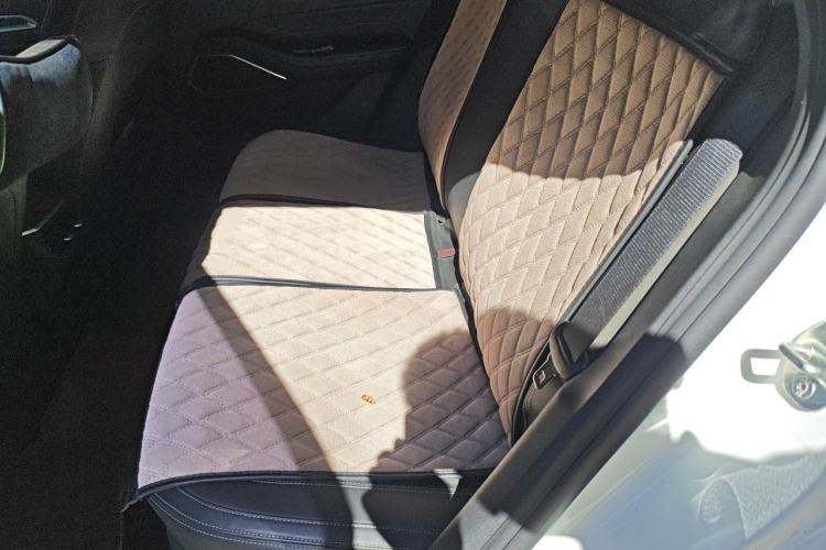 Used Geely Auto Emgrand 2022 4th Generation 1.5L CVT Luxury Model Left Rear Seat