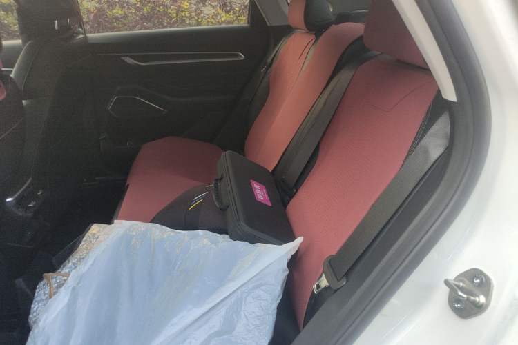 Used Geely Auto Emgrand 2022 4th Generation 1.5L CVT Elite Model Left Rear Seat