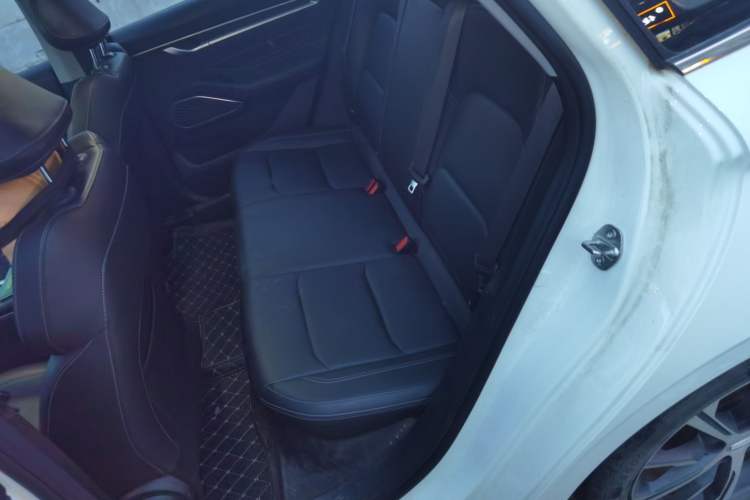 Used Geely Auto Emgrand 2022 4th Generation 1.5L CVT Luxury Model Left Rear Seat