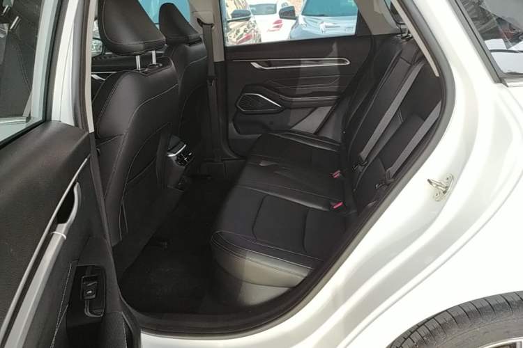 Used Geely Auto Emgrand 2022 4th Generation 1.5L CVT Luxury Model Left Rear Seat