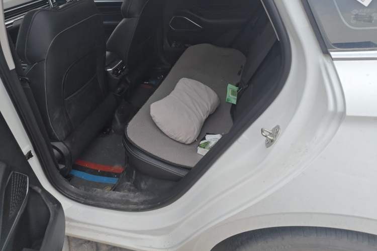 Used Geely Auto Emgrand 2022 4th Generation 1.5L CVT Luxury Model Left Rear Seat