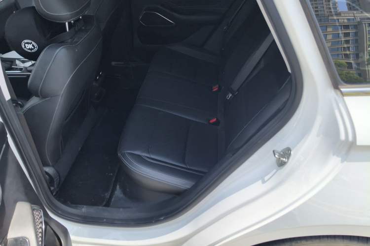 Used Geely Auto Emgrand 2022 4th Generation 1.5L CVT Luxury Model Left Rear Seat