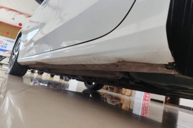 Used Geely Auto Emgrand 2022 4th Generation 1.5L CVT Luxury Model Left Side Sill
