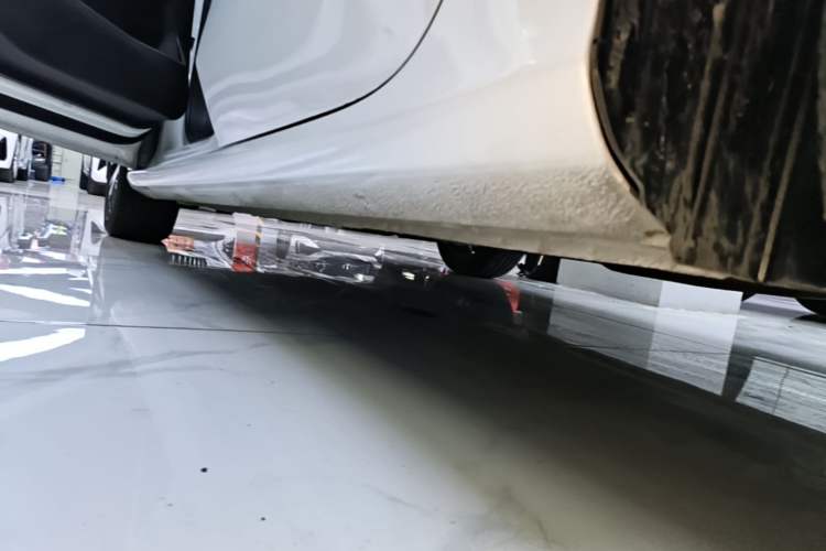 Used Geely Auto Emgrand 2022 4th Generation 1.5L CVT Elite Model Left Side Sill