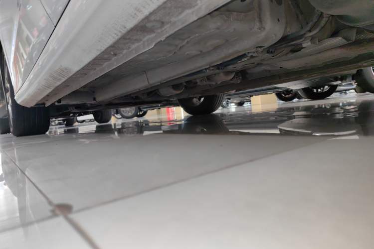 Used Geely Auto Emgrand 2022 4th Generation 1.5L CVT Flagship Model Left Side Sill