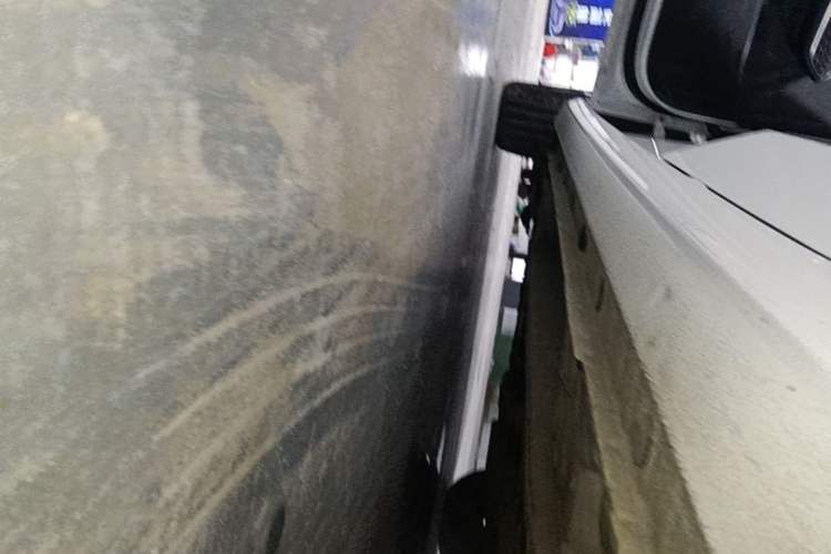 Used Geely Auto Emgrand 2022 4th Generation 1.5L CVT Flagship Model Left Side Sill