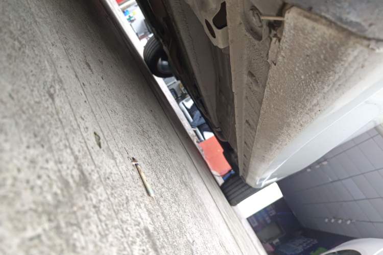 Used Geely Auto Emgrand 2022 4th Generation 1.5L CVT Luxury Model Left Side Sill