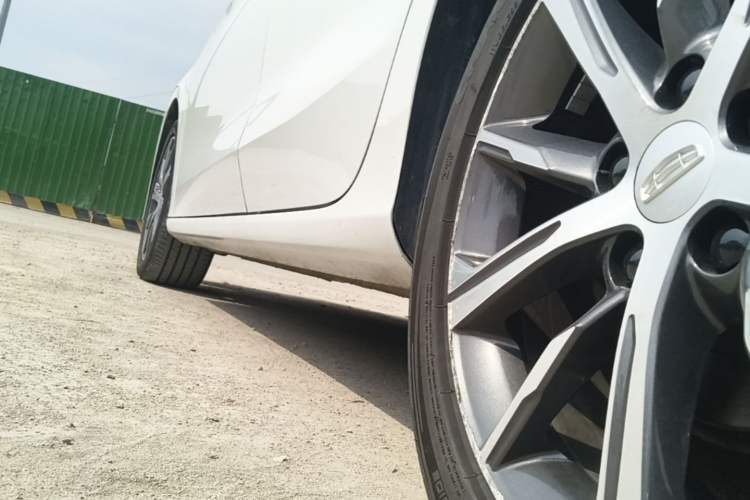 Used Geely Auto Emgrand 2022 4th Generation 1.5L CVT Luxury Model Left Side Sill