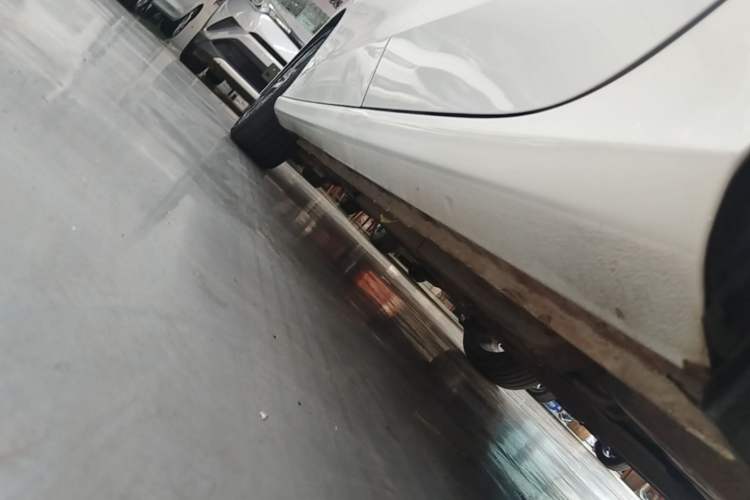 Used Geely Auto Emgrand 2022 4th Generation 1.5L CVT Luxury Model Left Side Sill