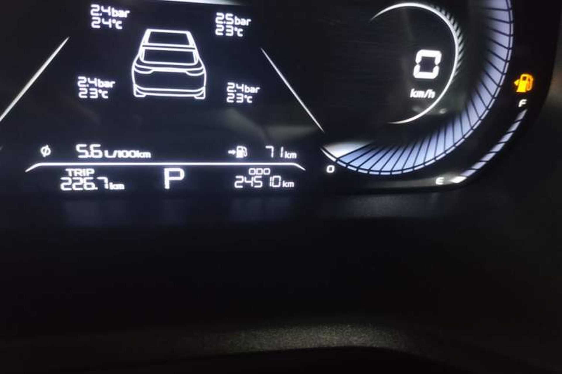 Used Geely Auto Emgrand 2022 4th Generation 1.5L CVT Luxury Model Odometer Close Up
